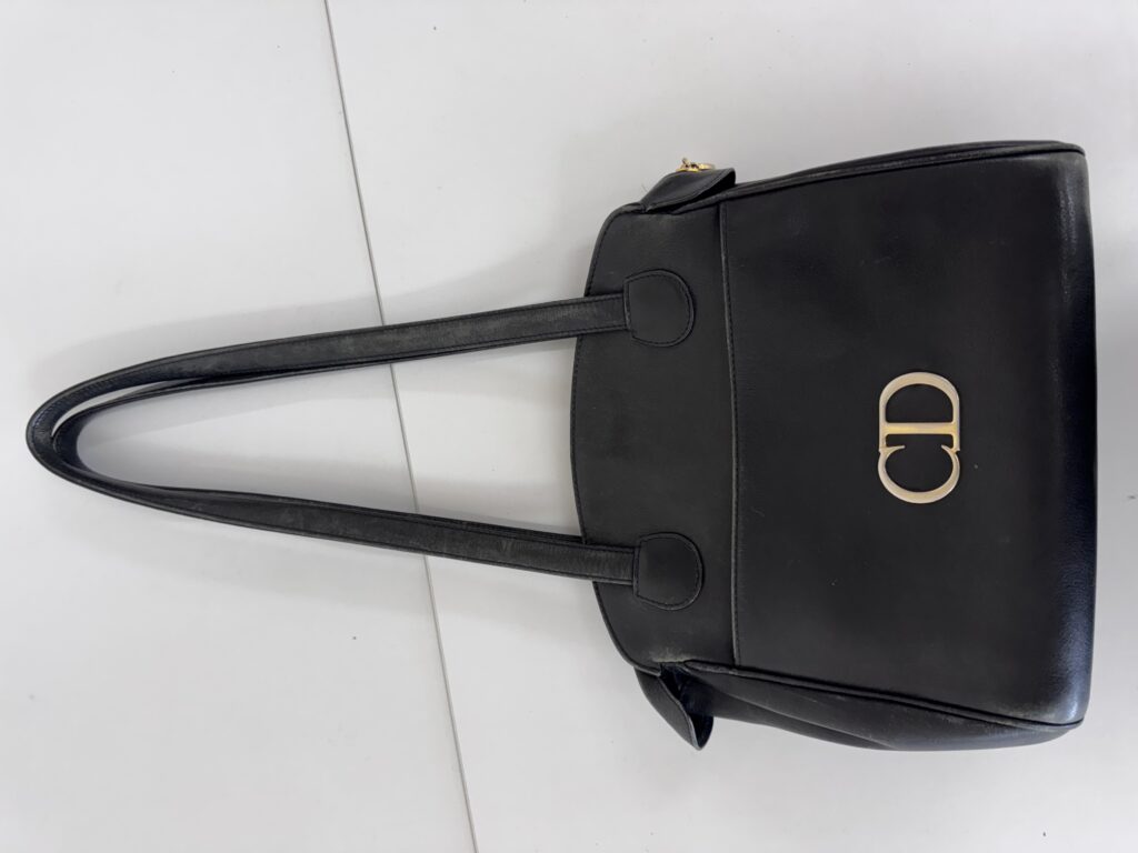 Christian Dior ワンショルダーバッグ リカラー施工【Before・After】🌟
