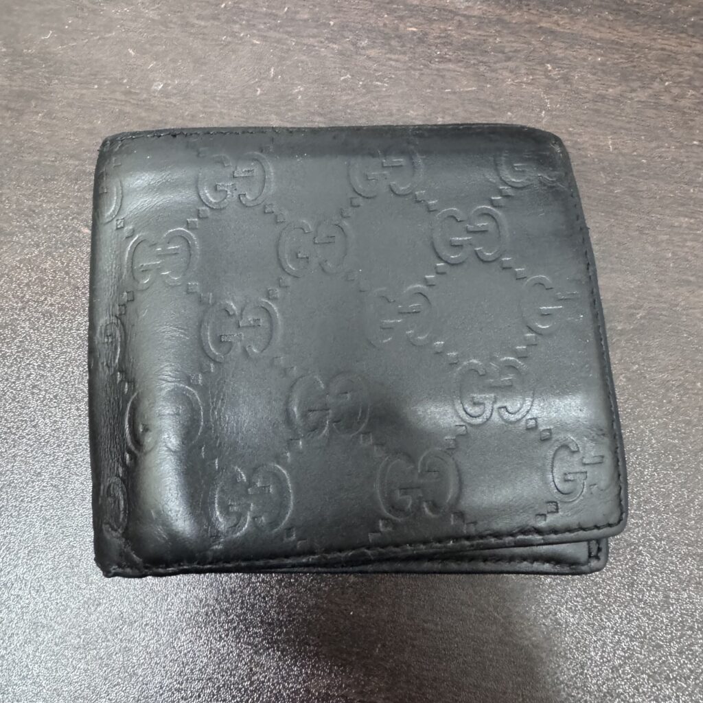 GUCCI シマレザー 二つ折り財布 カラーチェンジ施工【After】🌟